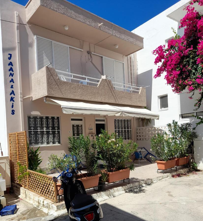 Jaana & Akis Holiday Home 1&2, Charaki Buitenkant foto